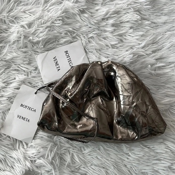 Bottega Veneta The Pouch Mini Metallic Leather Clutch NWT - Picture 3 of 12